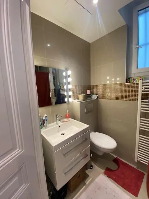 Apartment Renovated 16th Flat